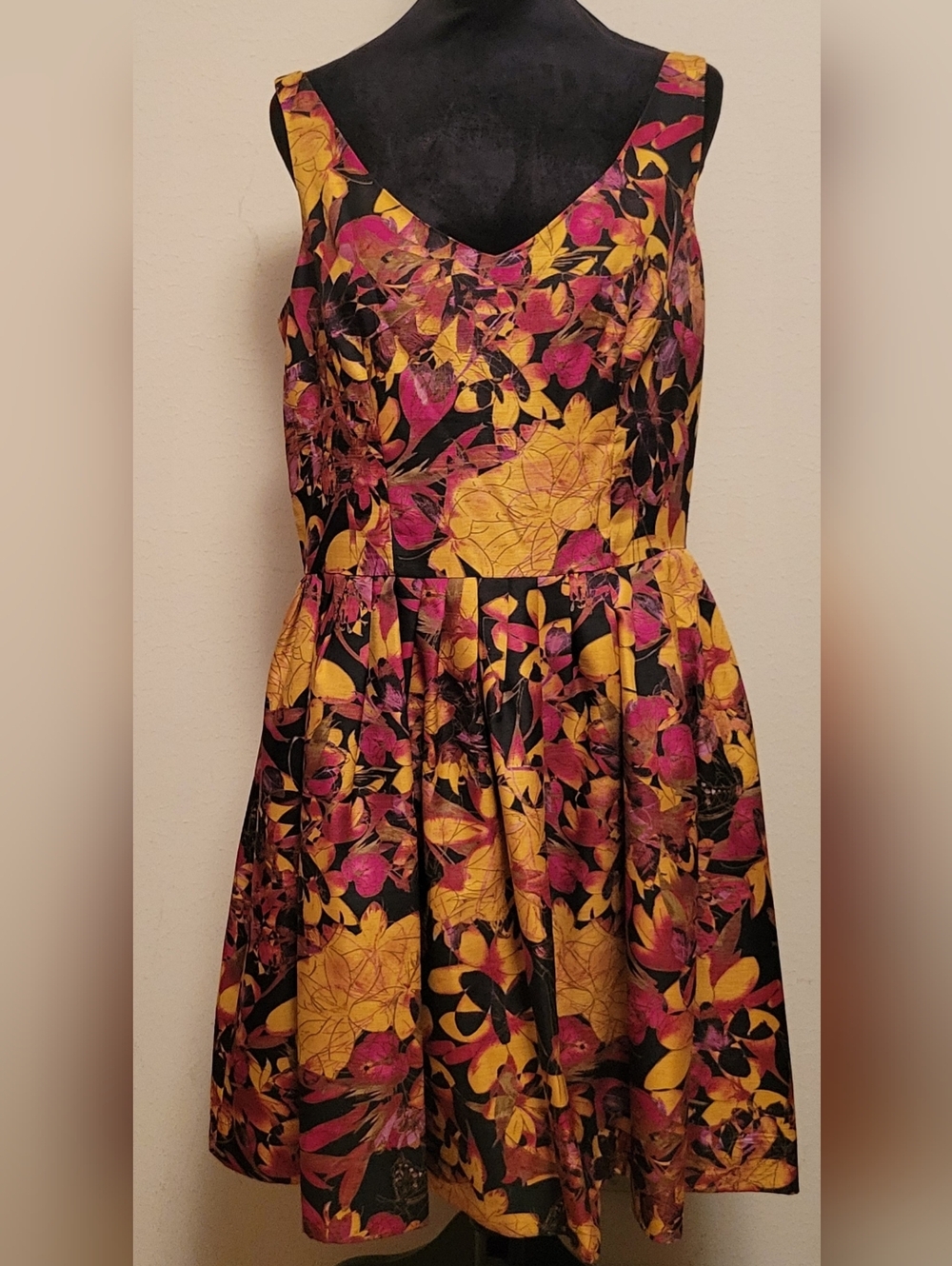 Taylor Strapless Floral Fit & Flare Dress in Black, Yellow & Pink